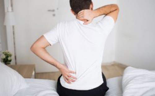 Đau lưng mỏi gối là bệnh gì và bài thuốc đặc trị